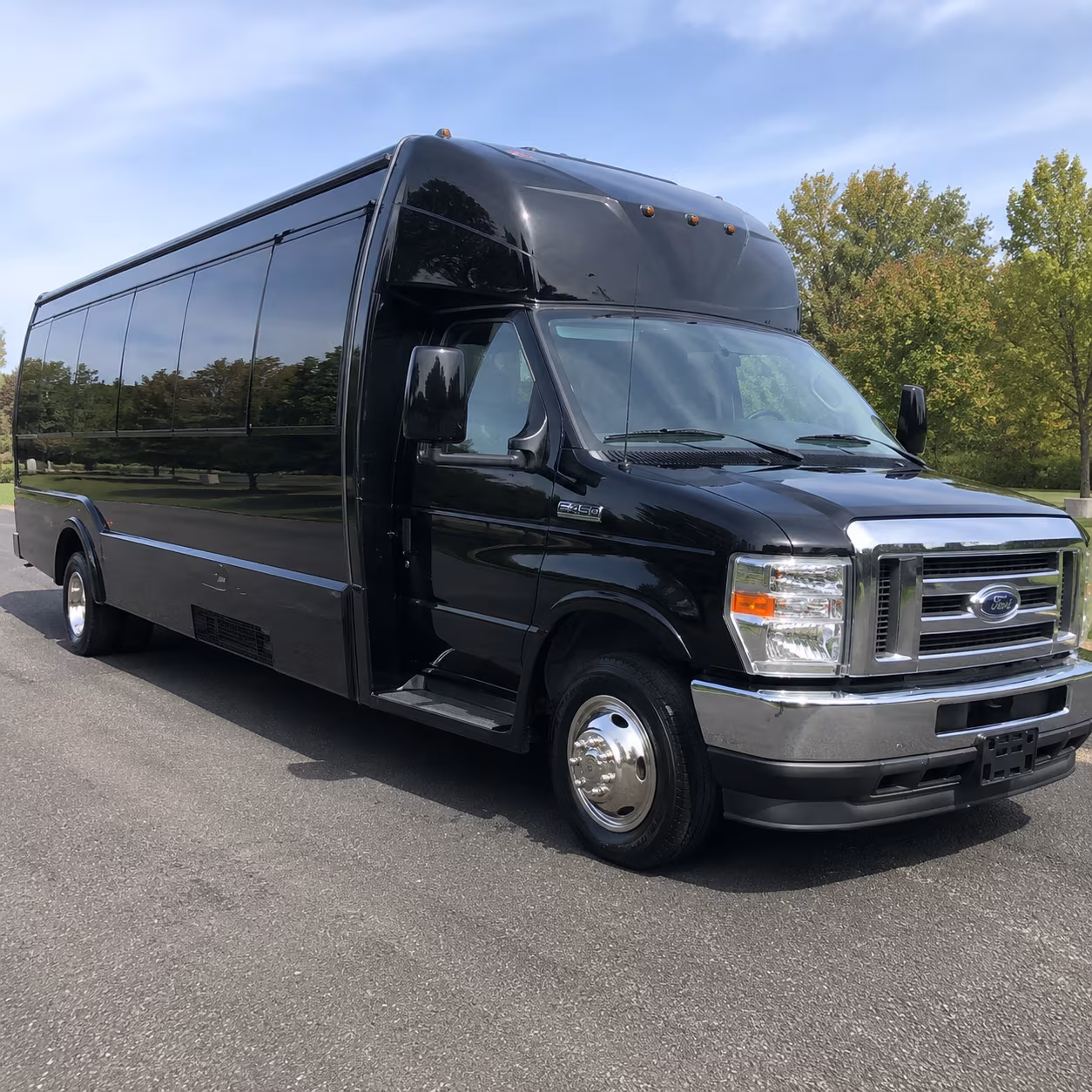 Alpharetta Birthday, Sweet 16, & Quinceañera Party Bus Rentals