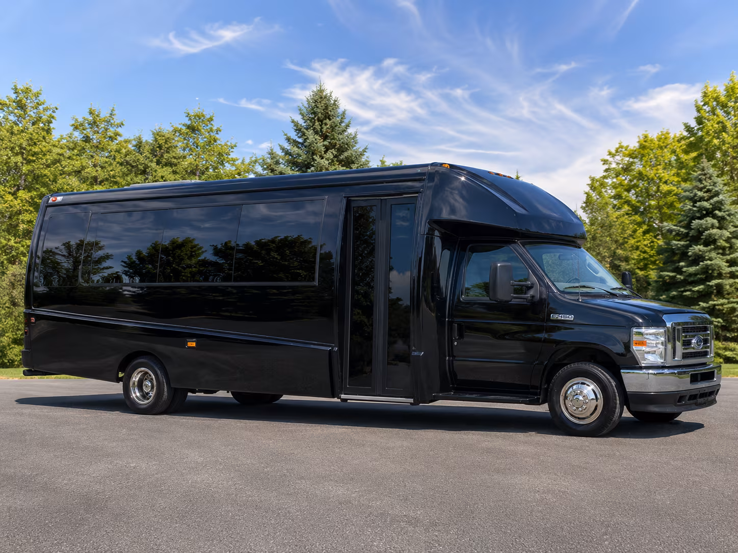 Atlanta Airport Shuttle & Transportation party bus exterior